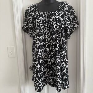 Black and White Abstract Print Dress